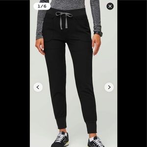 Figs Nepal Skinny Jogger scrub pants. Black. NWT.
